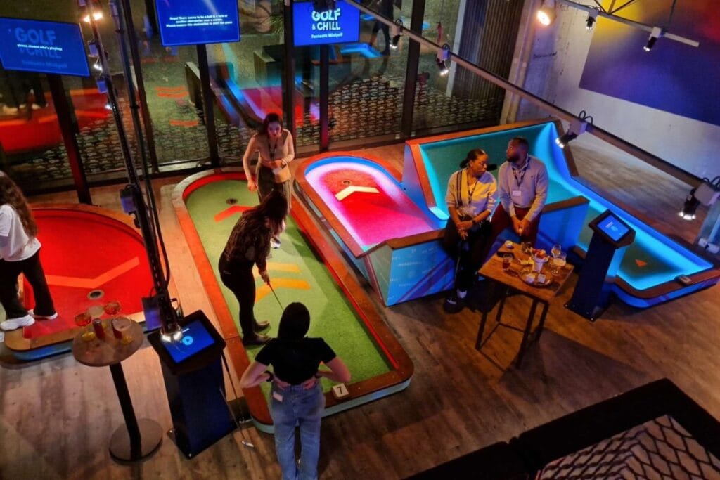 RemarkaBall – Mini Golf